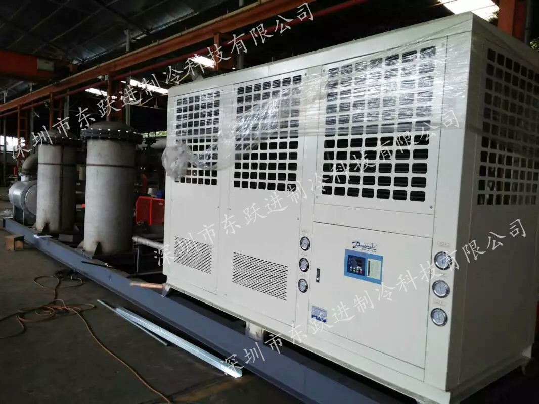 風冷式工業(yè)冷水機 風冷式工業(yè)冷水機